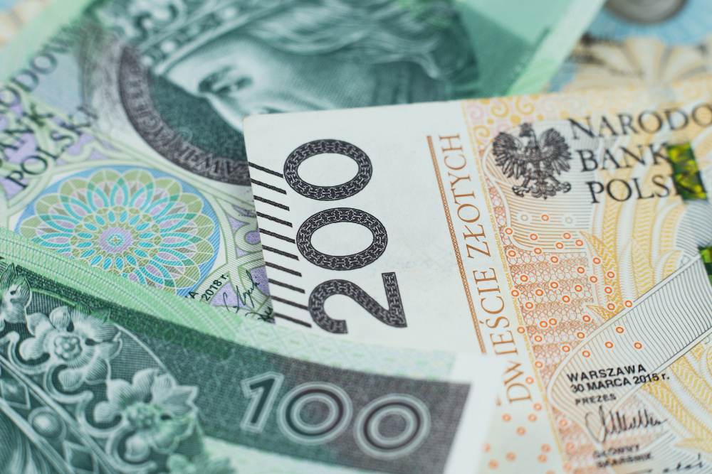 Jak porównywać oferty kredytowe bez patrzenia tylko na ratę?